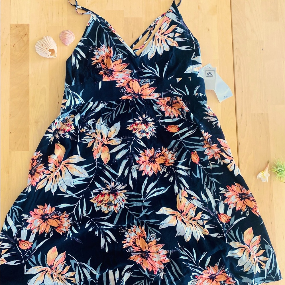 ✨ Rip Curl 🏄🏽‍♀️ Summer Dress 🌺